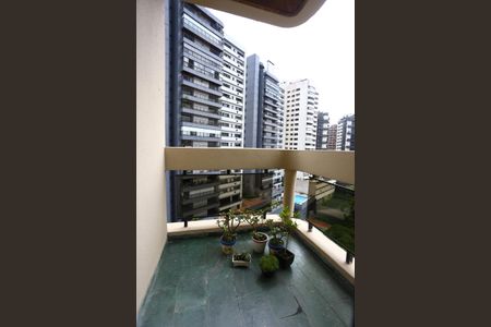 Apartamento à venda com 115m², 3 quartos e 3 vagasVista Suíte 1