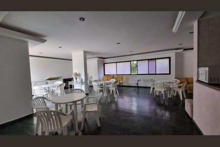 Apartamento à venda com 115m², 3 quartos e 3 vagasÁrea comum - Salão de festas