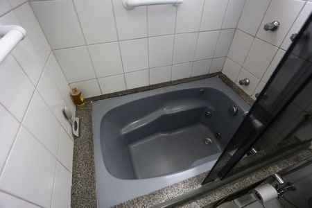 Apartamento à venda com 115m², 3 quartos e 3 vagasBanheiro da Suíte 1