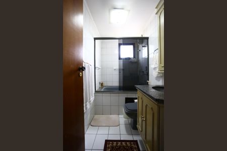 Apartamento à venda com 115m², 3 quartos e 3 vagasBanheiro da Suíte 1