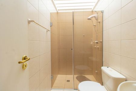 Casa à venda com 240m², 3 quartos e 2 vagasBanheiro 2