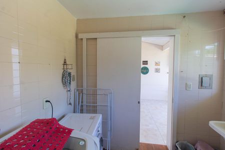 Casa à venda com 240m², 3 quartos e 2 vagasÁrea de Serviço