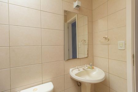 Casa à venda com 240m², 3 quartos e 2 vagasBanheiro 2