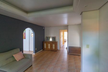 Casa à venda com 240m², 3 quartos e 2 vagasSala