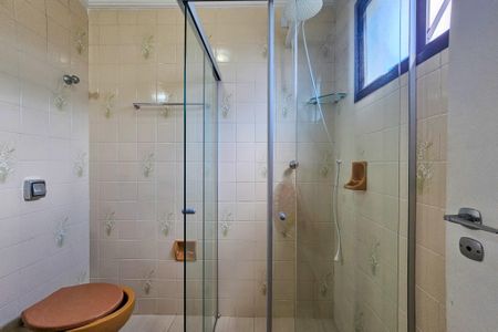 Apartamento para alugar com 100m², 3 quartos e 1 vagaBanheiro da suíte