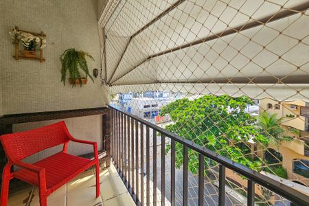 Apartamento para alugar com 100m², 3 quartos e 1 vagaVaranda