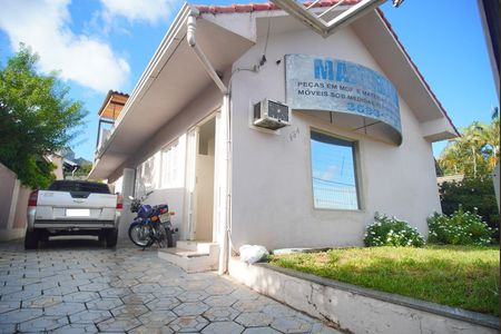 Casa à venda com 200m², 1 quarto e sem vagaQuintal