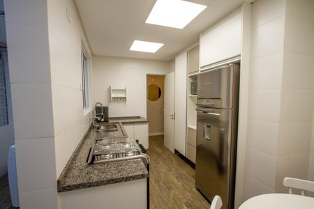 Apartamento para alugar com 101m², 3 quartos e 2 vagasCozinha