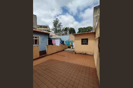 Casa à venda com 150m², 2 quartos e 2 vagas Casa à venda com 150m², 2 quartos e 2 vagasQuintal