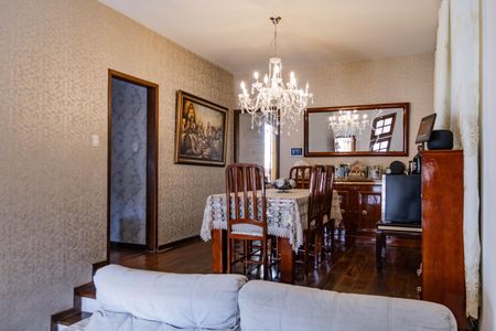 Casa à venda com 190m², 3 quartos e 2 vagas Casa à venda com 190m², 3 quartos e 2 vagasSala 1