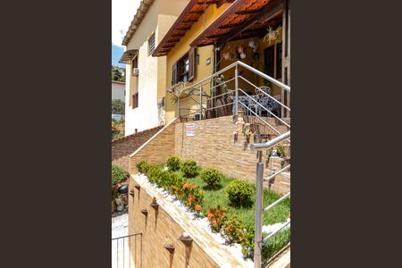 Casa à venda com 190m², 3 quartos e 2 vagas Casa à venda com 190m², 3 quartos e 2 vagasJardim