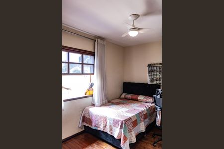 Casa à venda com 190m², 3 quartos e 2 vagas Casa à venda com 190m², 3 quartos e 2 vagasQuarto 2