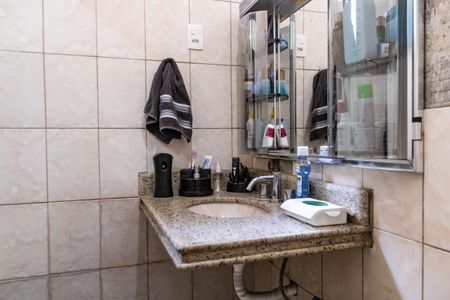 Casa à venda com 190m², 3 quartos e 2 vagas Casa à venda com 190m², 3 quartos e 2 vagasBanheiro da Suíte