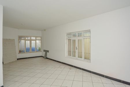 Casa para alugar com 128m², 4 quartos e 5 vagasSala