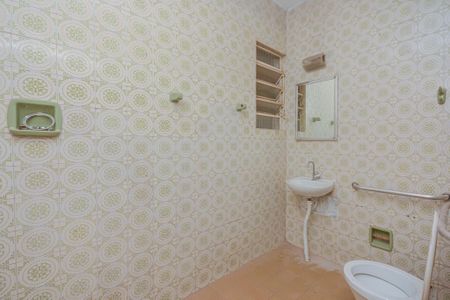 Casa para alugar com 128m², 4 quartos e 5 vagasBanheiro