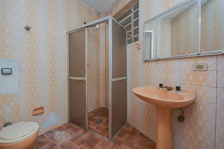 Casa para alugar com 128m², 4 quartos e 5 vagasBanheiro da Suíte 1