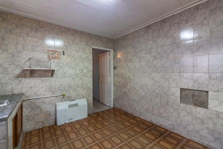 Casa à venda com 107m², 2 quartos e 2 vagas Casa à venda com 107m², 2 quartos e 2 vagasCozinha