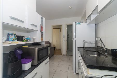 Apartamento à venda com 34m², 2 quartos e sem vaga Apartamento à venda com 34m², 2 quartos e sem vagaCozinha e Área de Serviço