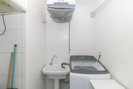 Apartamento à venda com 34m², 2 quartos e sem vaga Apartamento à venda com 34m², 2 quartos e sem vagaCozinha e Área de Serviço