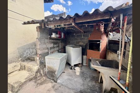 Casa à venda com 250m², 3 quartos e 5 vagasÁrea de Serviço