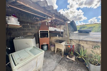 Casa à venda com 250m², 3 quartos e 5 vagasÁrea de Serviço