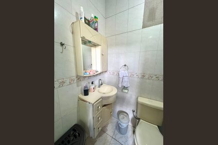 Casa à venda com 250m², 3 quartos e 5 vagasBanheiro da Suíte 1