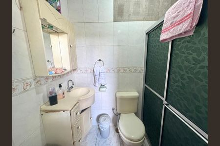 Casa à venda com 250m², 3 quartos e 5 vagasBanheiro da Suíte 1