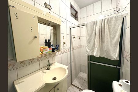 Casa à venda com 250m², 3 quartos e 5 vagasBanheiro da Suíte 2