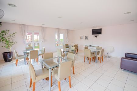 Apartamento para alugar com 63m², 1 quarto e 1 vaga Apartamento para alugar com 63m², 1 quarto e 1 vagaÁrea comum - Salão de festas