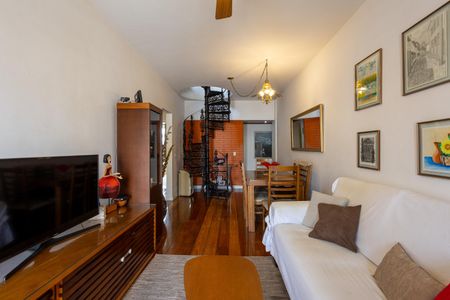 Apartamento à venda com 157m², 2 quartos e 2 vagas Apartamento à venda com 157m², 2 quartos e 2 vagasSala