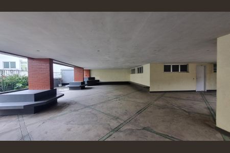 Apartamento à venda com 157m², 2 quartos e 2 vagas Apartamento à venda com 157m², 2 quartos e 2 vagasPlayground