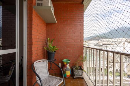 Apartamento à venda com 157m², 2 quartos e 2 vagas Apartamento à venda com 157m², 2 quartos e 2 vagasSala Varanda