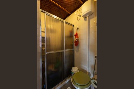 Apartamento à venda com 157m², 2 quartos e 2 vagas Apartamento à venda com 157m², 2 quartos e 2 vagasCobertura Banheiro