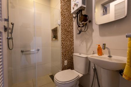 Apartamento à venda com 157m², 2 quartos e 2 vagas Apartamento à venda com 157m², 2 quartos e 2 vagasBanheiro Social