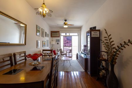 Apartamento à venda com 157m², 2 quartos e 2 vagas Apartamento à venda com 157m², 2 quartos e 2 vagasSala