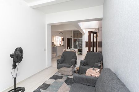 Casa à venda com 270m², 5 quartos e 3 vagasSala 2