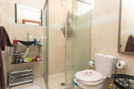 Casa à venda com 270m², 5 quartos e 3 vagasBanheiro 1