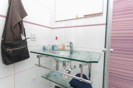 Casa à venda com 270m², 5 quartos e 3 vagasBanheiro da Suíte 2