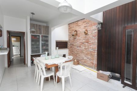 Casa à venda com 270m², 5 quartos e 3 vagasSala 2