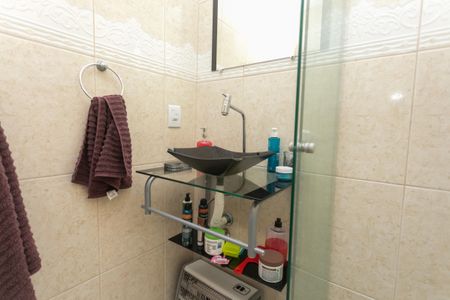 Casa à venda com 270m², 5 quartos e 3 vagasBanheiro 1