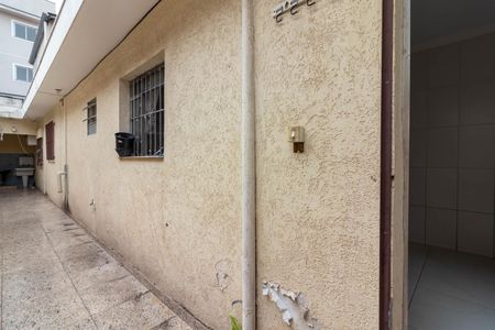 Casa à venda com 150m², 2 quartos e 2 vagasQuintal Lateral