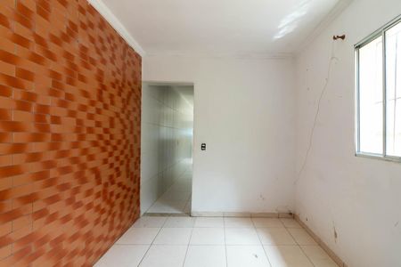 Casa à venda com 150m², 2 quartos e 2 vagasSala de TV