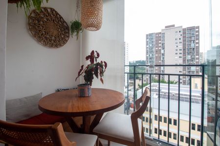 Apartamento para alugar com 36m², 2 quartos e sem vaga Apartamento para alugar com 36m², 2 quartos e sem vagaVaranda