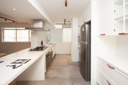 Apartamento à venda com 102m², 2 quartos e 1 vagaCozinha