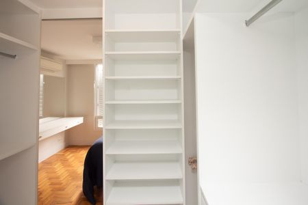 Apartamento à venda com 102m², 2 quartos e 1 vagaSuíte