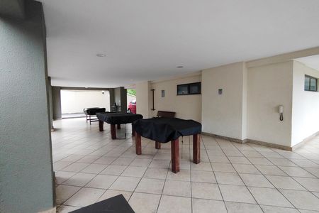 Apartamento para alugar com 65m², 2 quartos e 1 vaga Apartamento para alugar com 65m², 2 quartos e 1 vagaÁrea comum - Salão de jogos