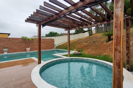 Apartamento para alugar com 65m², 2 quartos e 1 vaga Apartamento para alugar com 65m², 2 quartos e 1 vagaÁrea comum - Piscina