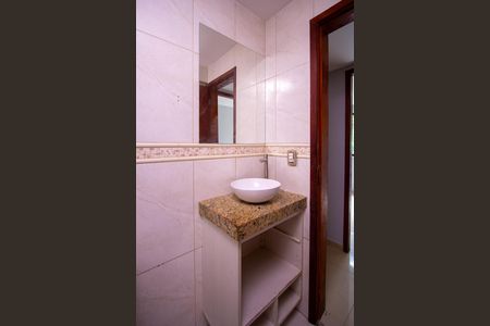 Apartamento para alugar com 65m², 2 quartos e 1 vaga Apartamento para alugar com 65m², 2 quartos e 1 vagaBanheiro
