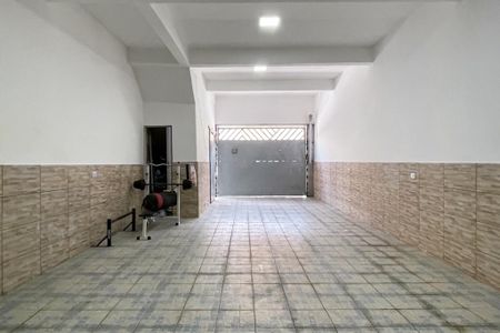 Casa para alugar com 200m², 1 quarto e 5 vagas Casa para alugar com 200m², 1 quarto e 5 vagasGaragem