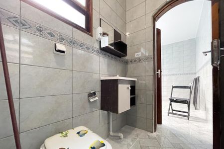 Casa para alugar com 200m², 1 quarto e 5 vagas Casa para alugar com 200m², 1 quarto e 5 vagasBanheiro Social